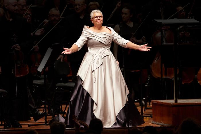 MSO: Yinya dana - lighting the path