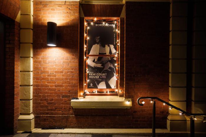 Kew Court House Live