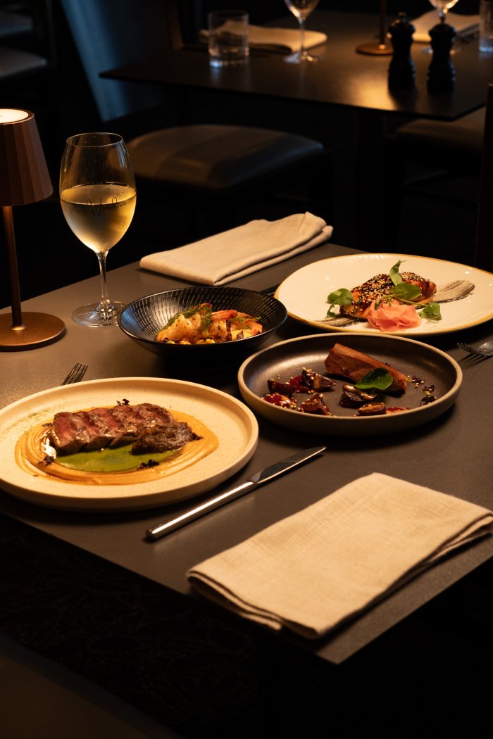 Tar & Roses: Wine And Dine Experience