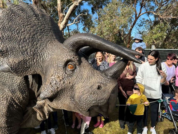 DinoFest to roar into Sydney for summer school holidays DinoFest to roar into Sydney for summer school holidays